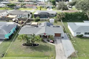 412 Redwood Rd, Venice, FL 34293 - Photo 1