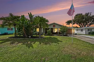 412 Redwood Rd, Venice, FL 34293 - Photo 1