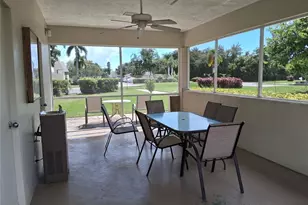 7231 W Country Club Dr N, Sarasota, FL 34243 - Photo 21
