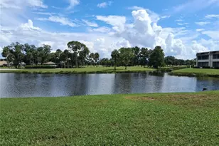 7231 W Country Club Dr N, Sarasota, FL 34243 - Photo 17