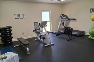 7231 W Country Club Dr N, Sarasota, FL 34243 - Photo 27