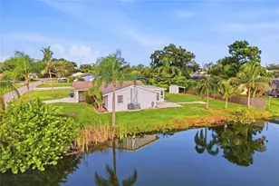 3667 Carol Ln, Sarasota, FL 34238 - Photo 85