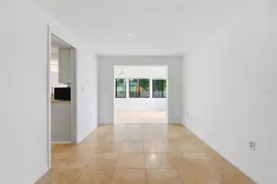 3667 Carol Ln, Sarasota, FL 34238 - Photo 15