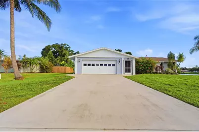 3667 Carol Lane, Sarasota, FL 34238 - Photo 3