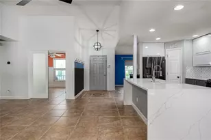 4008 Kingsfield Dr, Parrish, FL 34219 - Photo 9