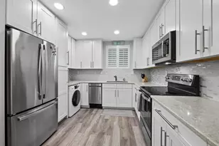 500 S Washington Dr, Sarasota, FL 34236 - Photo 5
