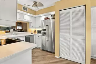 1389 Perico Point Cir, Bradenton, FL 34209 - Photo 11