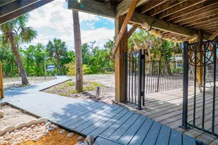 13 BayShore Cir, Placida, FL 33946 - Photo 17