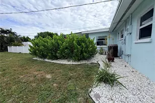 215 60th St NW, Bradenton, FL 34209 - Photo 17