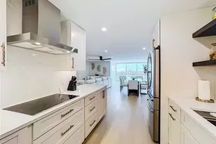 435 S Gulfstream Ave, Sarasota, FL 34236 - Photo 11