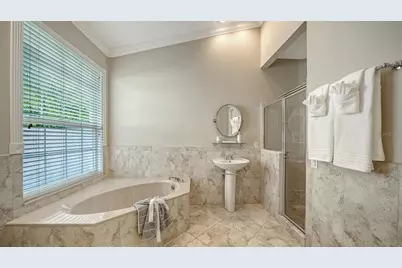 7126 Kensington Court, University Park, FL 34201 - Photo 31