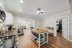 453 41st Ave S, Saint Petersburg, FL 33705 - Photo 9