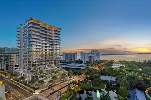 668 Quay Commons, Sarasota, FL 34236 - Photo 3