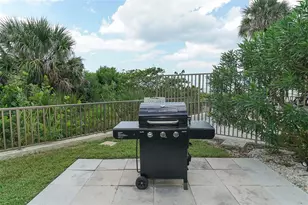 1102 Benjamin Franklin Dr, Sarasota, FL 34236 - Photo 53