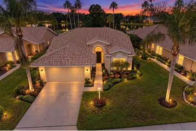 6635 Oakbrooke Circle, Bradenton, FL 34202 - Photo 1