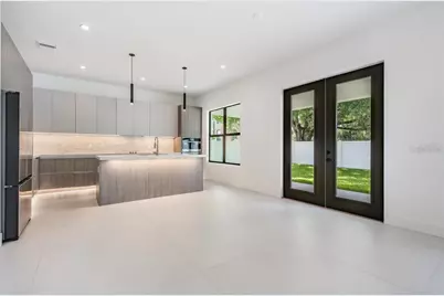 2910 W Aileen Street, Tampa, FL 33607 - Photo 13