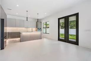 2910 W Aileen St, Tampa, FL 33607 - Photo 13