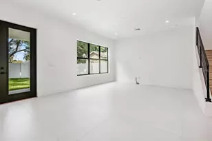 2910 W Aileen St, Tampa, FL 33607 - Photo 11