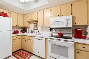 618 Bird Bay Dr S, Venice, FL 34285 - Photo 19