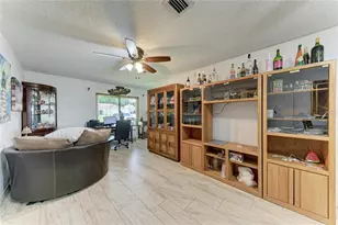 1520 Sunnyhills Dr, Brandon, FL 33510 - Photo 13
