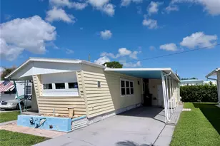 6904 Cortez Rd W, Bradenton, FL 34210 - Photo 3