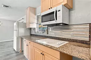 3036 Shamrock Dr, Venice, FL 34293 - Photo 15