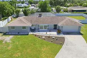 7815 18th Ave NW, Bradenton, FL 34209 - Photo 5