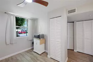 226 Sherwood Dr, Bradenton, FL 34210 - Photo 9