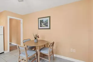 2703 Forest Knoll Dr, Sarasota, FL 34232 - Photo 13