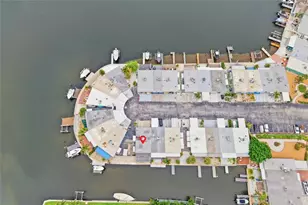 28 Seaside Ct, Holmes Beach, FL 34217 - Photo 3