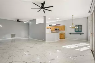 5814 Fairwoods Cir, Sarasota, FL 34243 - Photo 11