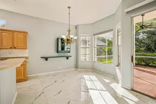 5814 Fairwoods Cir, Sarasota, FL 34243 - Photo 15