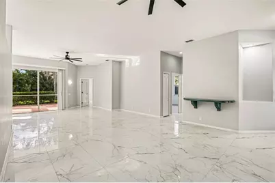 5814 Fairwoods Circle, Sarasota, FL 34243 - Photo 9