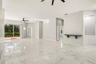 5814 Fairwoods Cir, Sarasota, FL 34243 - Photo 9