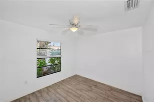 1974/76 Debbie St, Sarasota, FL 34231 - Photo 17