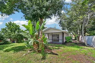 1974/76 Debbie St, Sarasota, FL 34231 - Photo 33