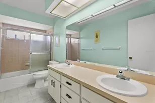 3378 Kenmore Dr, Sarasota, FL 34231 - Photo 9