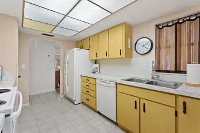 3378 Kenmore Drive, Sarasota, FL 34231 - Photo 23