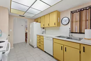 3378 Kenmore Dr, Sarasota, FL 34231 - Photo 23