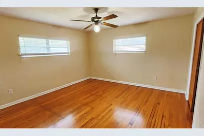 1901 6th Street W, Palmetto, FL 34221 - Photo 11