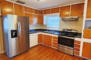 1901 6th St W, Palmetto, FL 34221 - Photo 5