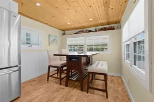2055 Champion St, Sarasota, FL 34231 - Photo 15