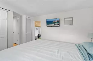 2055 Champion St, Sarasota, FL 34231 - Photo 21
