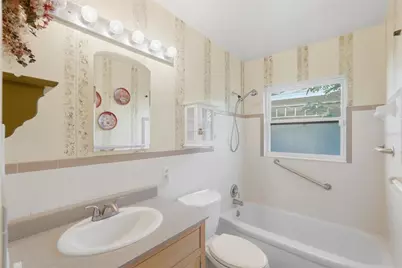 5375 49th Avenue N, Saint Petersburg, FL 33709 - Photo 11