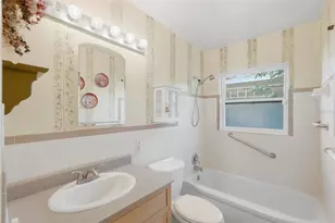 5375 49th Ave N, Saint Petersburg, FL 33709 - Photo 11
