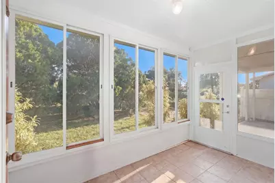 5375 49th Avenue N, Saint Petersburg, FL 33709 - Photo 5