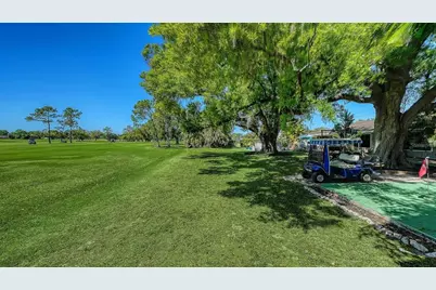 836 Magellan Drive, Sarasota, FL 34243 - Photo 3