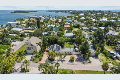 760 Longboat Court, Longboat Key, FL 34228 - Photo 27