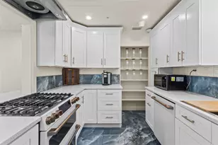 760 Longboat Ct, Longboat Key, FL 34228 - Photo 9