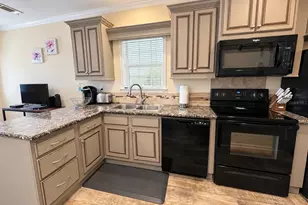 1607 Illinois Ave, Bradenton, FL 34207 - Photo 5